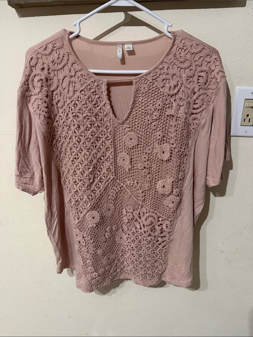 Women's Dusty Pink Crochet Lace Panel Short Sleeve Boho Tunic